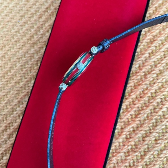 Ladies GUCCI SHERRY LINE watch❤️LOVELY💚❤️🧡 - Picture 6 of 12